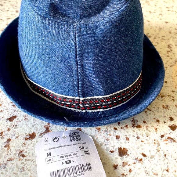 Hat - Picture 3 of 4